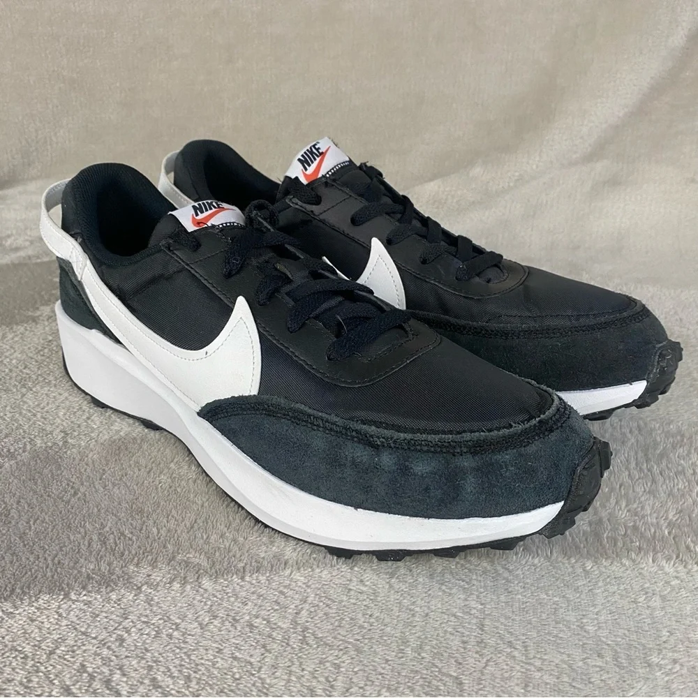 Nike Waffle Debut Men's Running Shoes Size 12 Black White Suede NEW